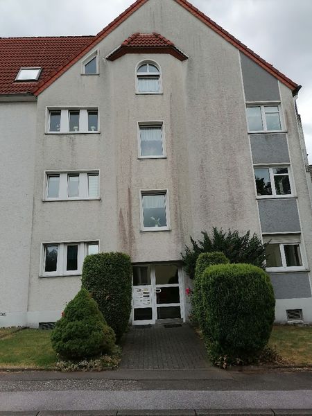 gemütliche Familienwohnung m.Balkon DG -!! NUR MIT WBS -3 Zi.,Bad,Kü.WC